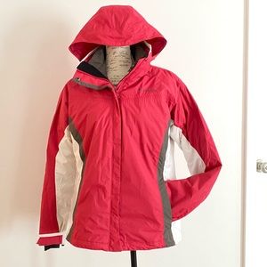 Columbia sportswear jacket w detachable liner/Hood